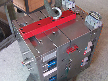 Double Injection mold-9